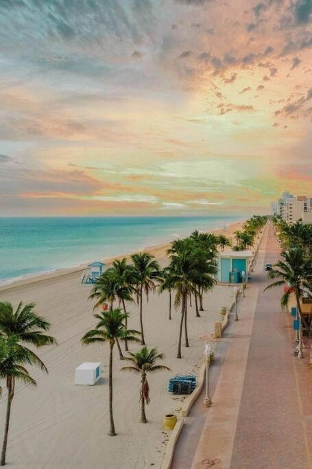 Hollywood Beach, Steps To The Beach, Pool Eksteriør bilde