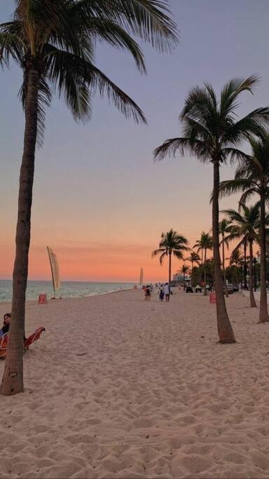 Hollywood Beach, Steps To The Beach, Pool Eksteriør bilde